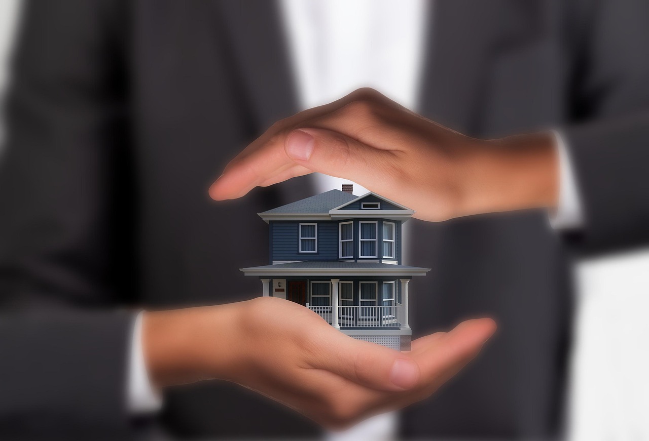 Contacto house, real estate, hands, insurance, protect, mortgage, suit, real estate, insurance, insurance, insurance, insurance, insurance, mortgage